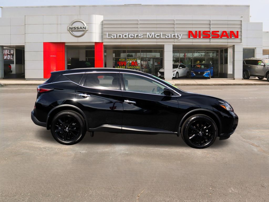 Used 2024 Nissan Murano SV w/ SV Midnight Edition Package image 2