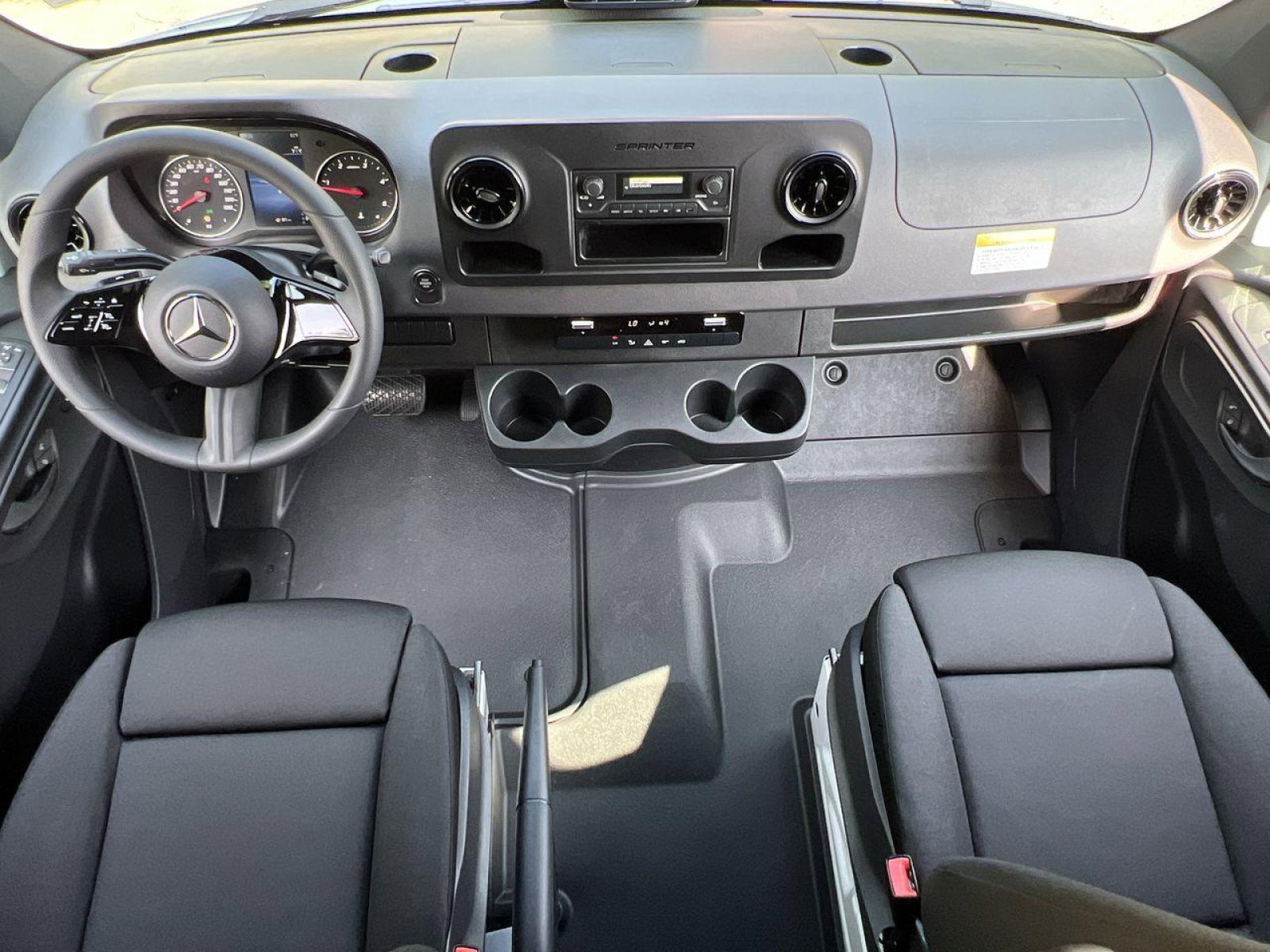 New 2025 Mercedes-Benz Sprinter 2500 image 21