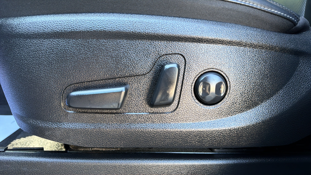 Used 2025 Kia Telluride S AWD/4WD image 25