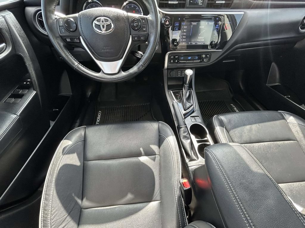 Used 2018 Toyota Corolla XLE FWD image 14