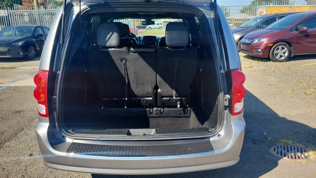 Used 2019 Dodge Grand Caravan GT image 11