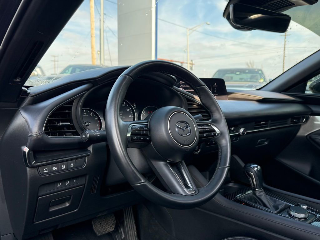 Used 2024 MAZDA MAZDA3 Hatchback w/Premium Plus Pkg image 11
