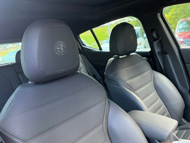 Used 2024 Alfa Romeo Tonale Veloce AWD/4WD image 38