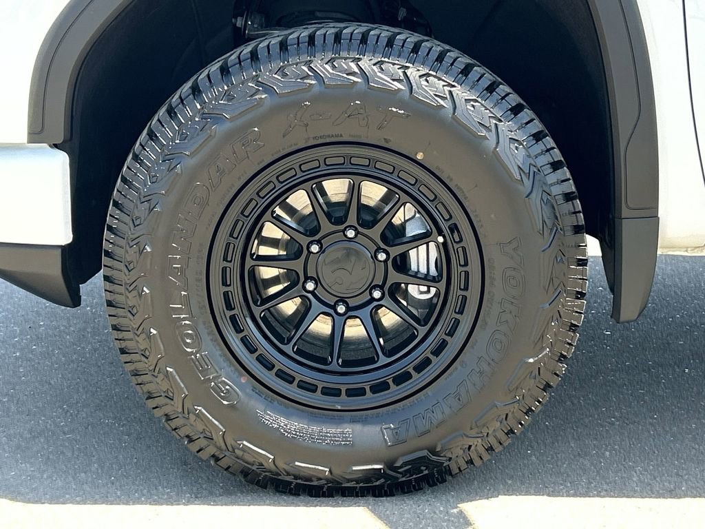 Used 2024 GMC Sierra 1500 AT4 AWD/4WD image 32