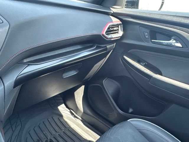 Used 2023 Chevrolet TrailBlazer RS FWD image 19