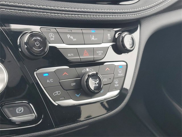 New 2026 Chrysler Pacifica Select image 27