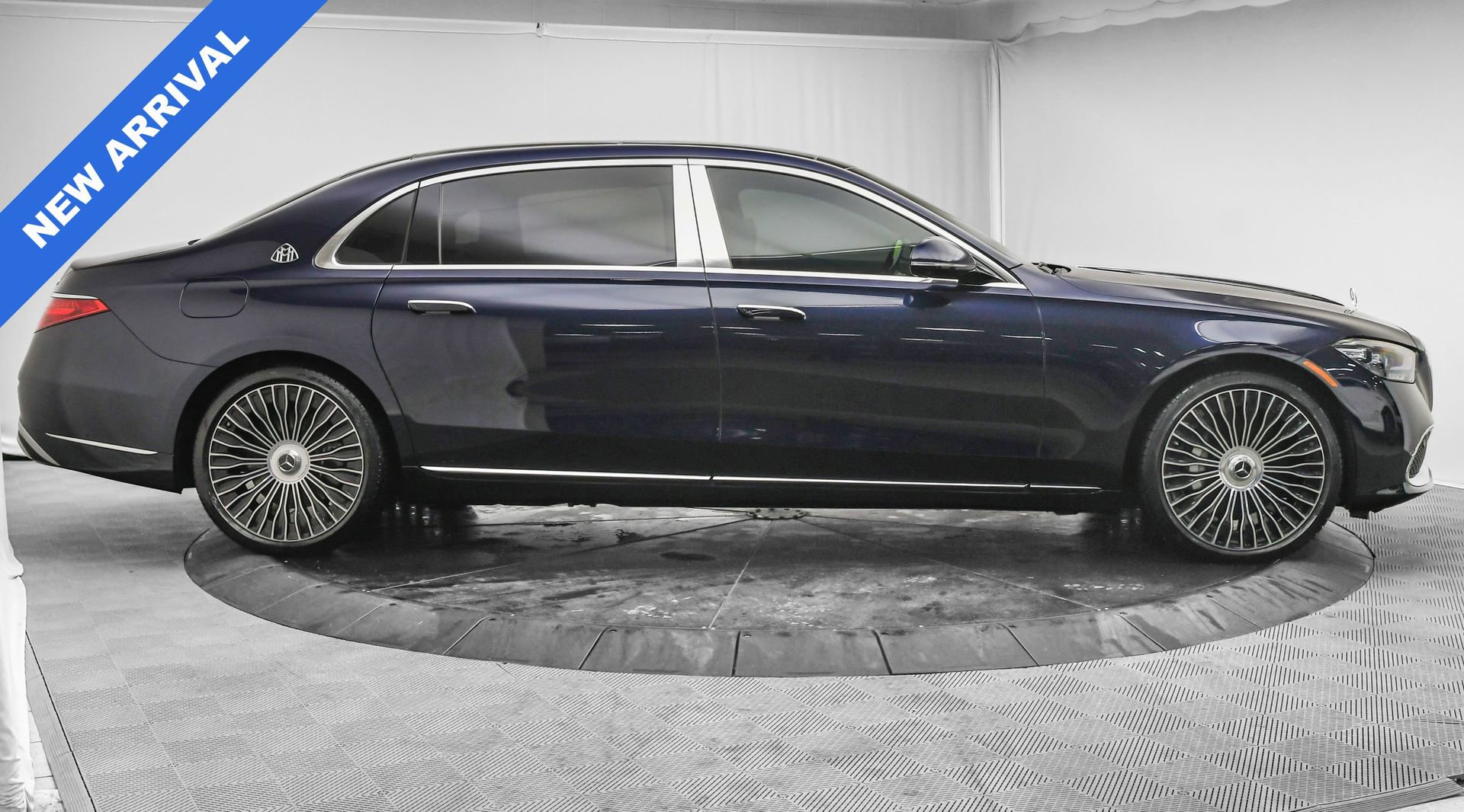Used 2025 Mercedes-Benz Maybach S 580 4MATIC image 10
