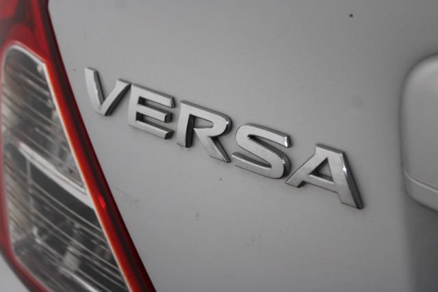 Used 2018 Nissan Versa S Plus FWD image 6