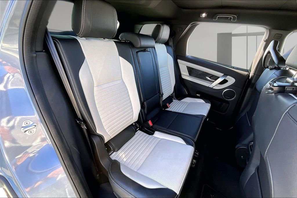 Certified 2022 Land Rover Discovery Sport S R-Dynamic image 23