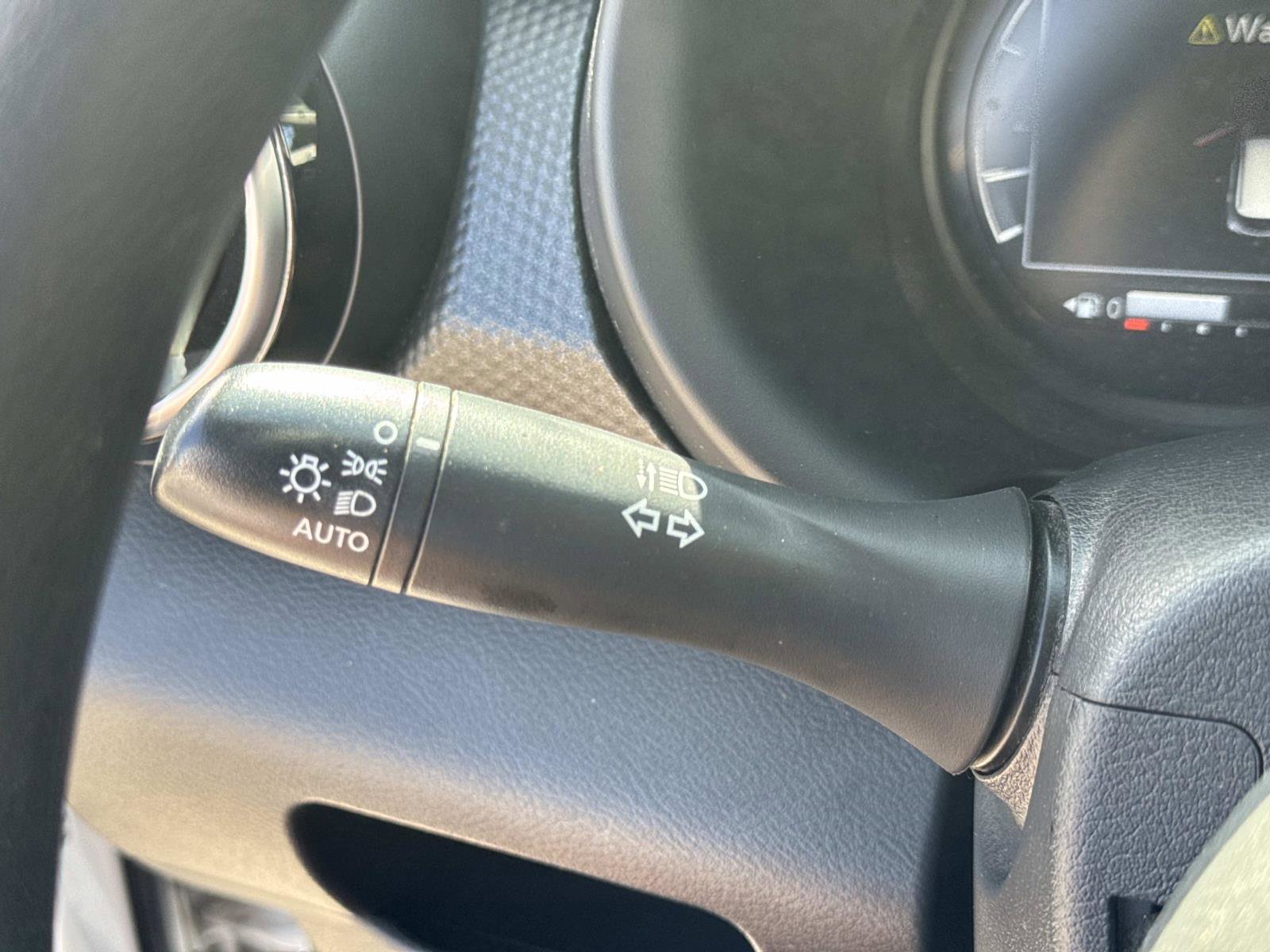 Used 2023 Nissan Kicks SV image 20