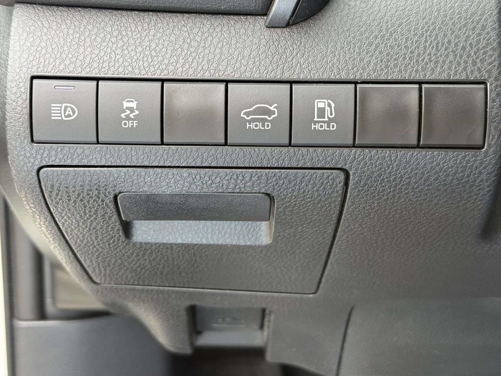 Used 2023 Toyota Camry SE AWD/4WD image 23