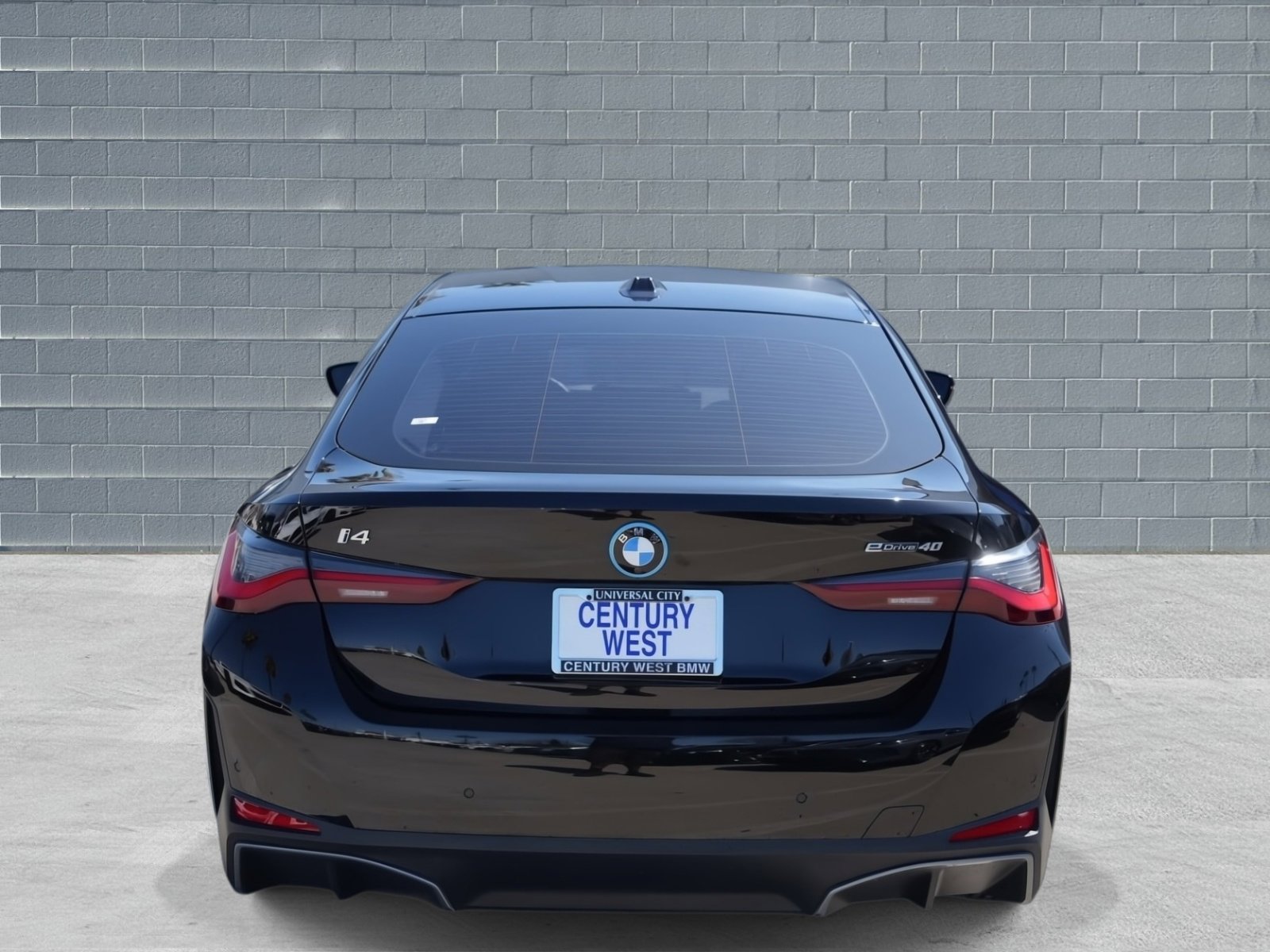 Certified 2023 BMW i4 eDrive40 w/ Premium Package image 4