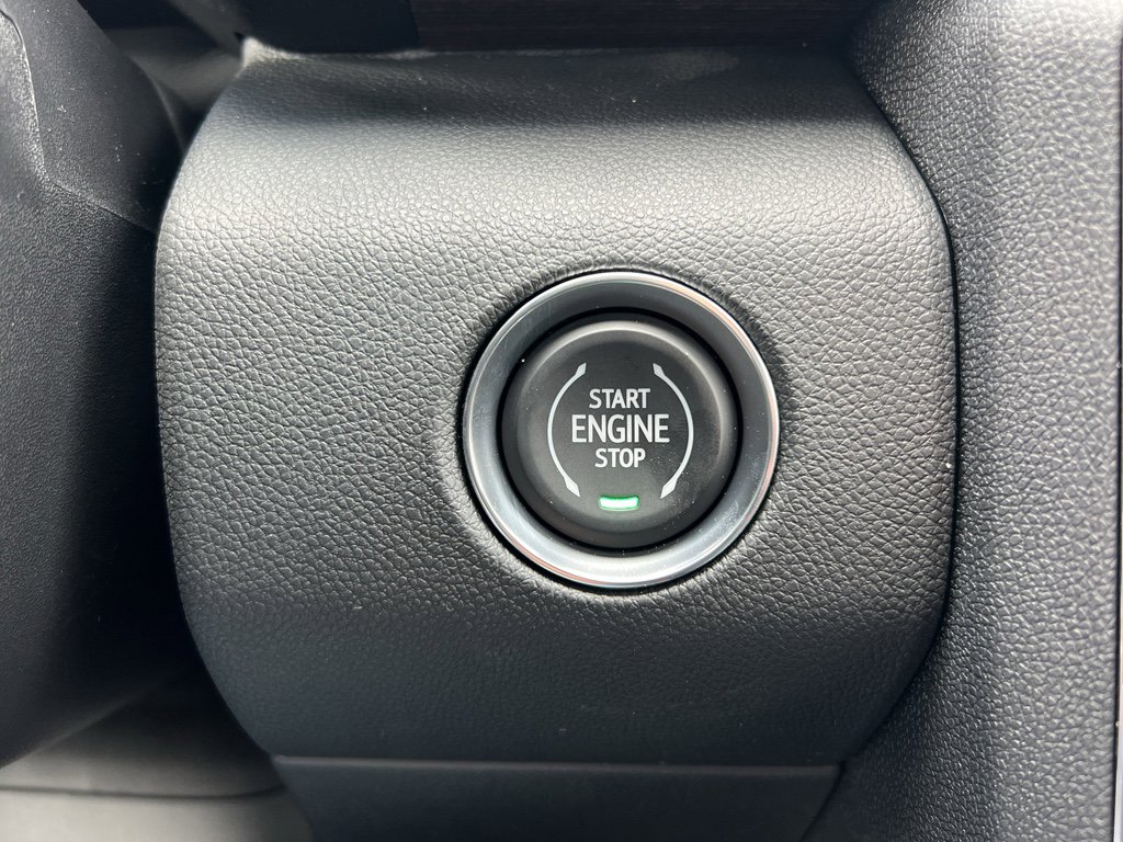 New 2026 GMC Acadia Denali w/ Super Cruise Package image 34