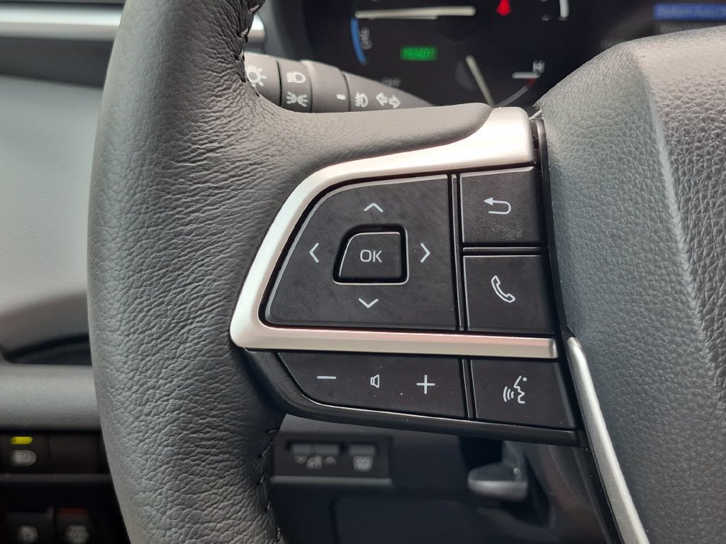 Used 2026 Toyota Sienna XLE FWD image 28