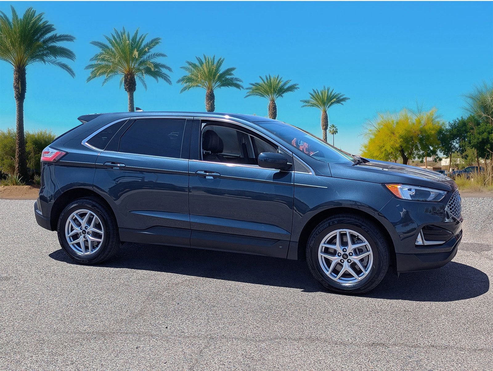 Certified 2023 Ford Edge SEL w/ Convenience Package AWD/4WD image 7