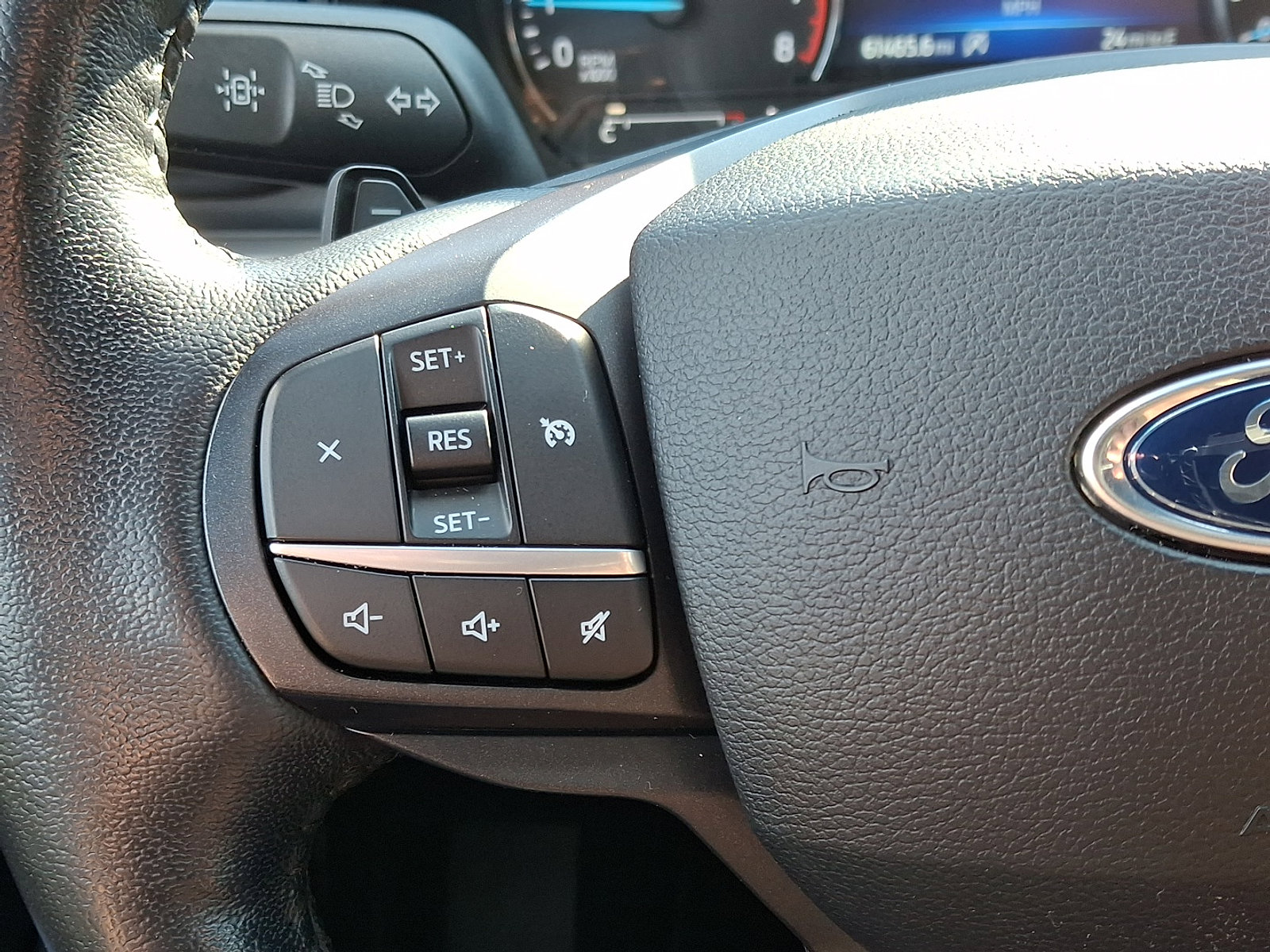 Used 2020 Ford Explorer XLT image 21