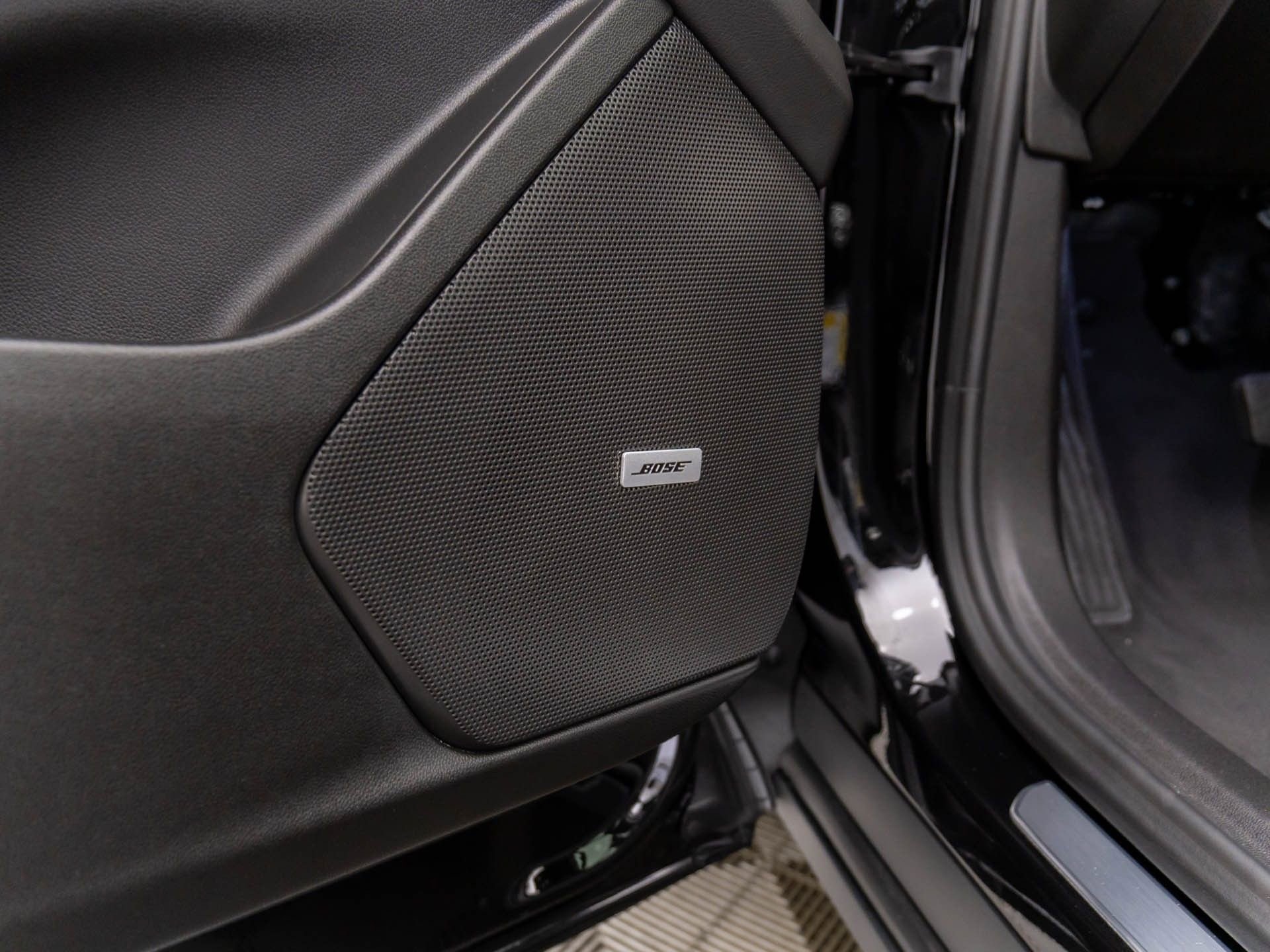 New 2025 Cadillac XT6 Premium Luxury image 16