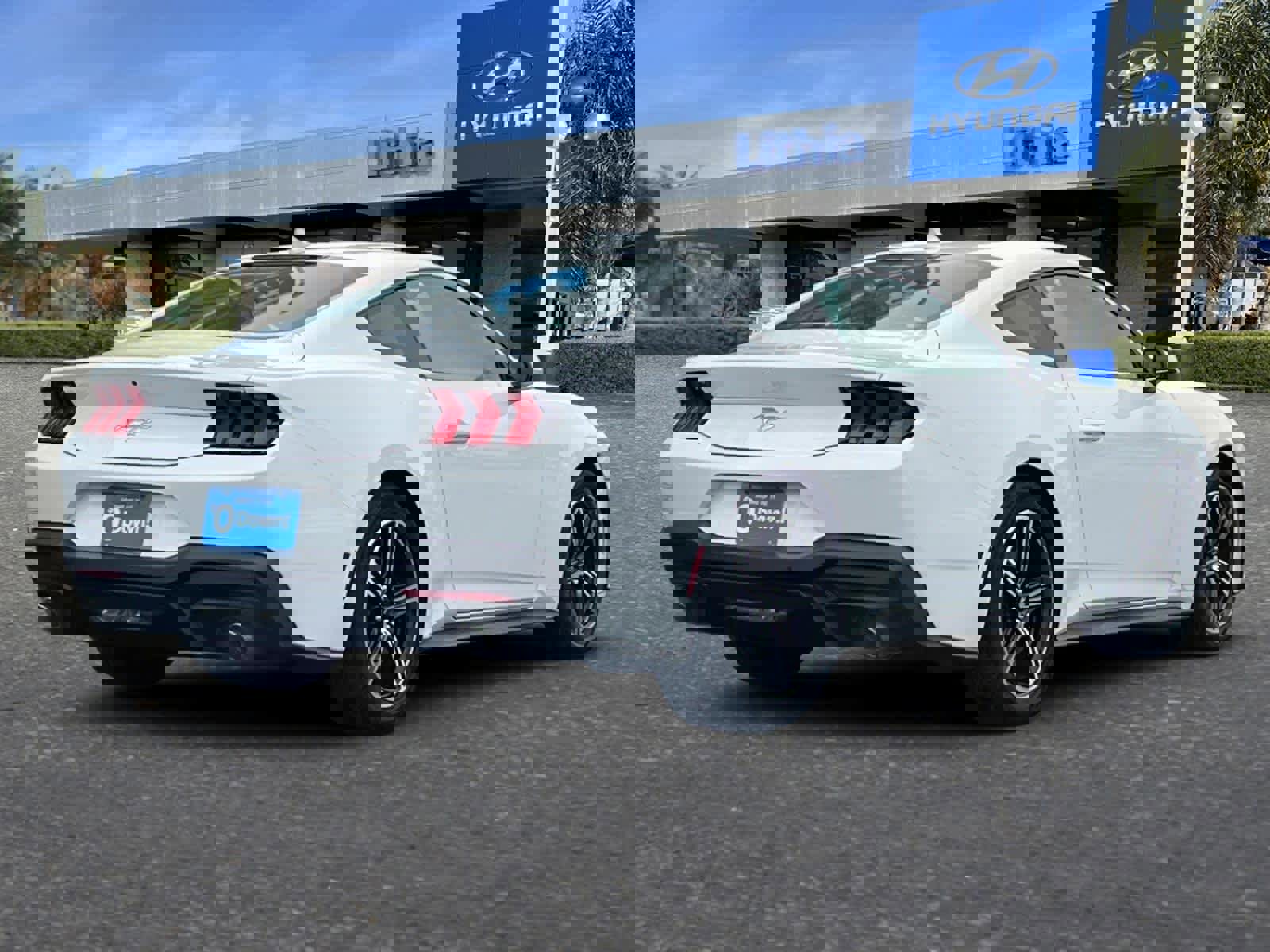 Used 2024 Ford Mustang Coupe video 2