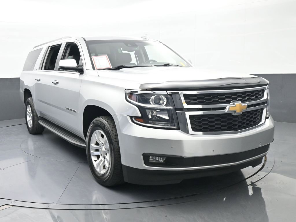 Used 2018 Chevrolet Suburban LT image 9