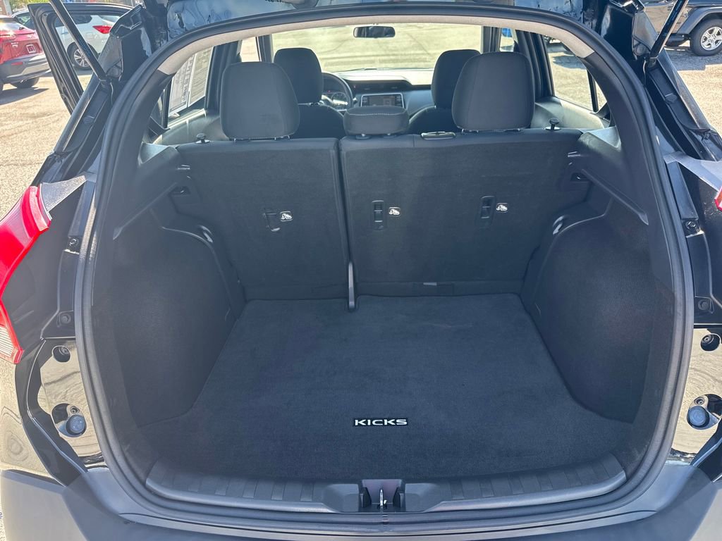 Used 2019 Nissan Kicks SV image 23