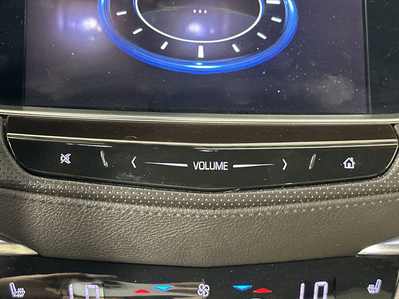 Used 2018 Cadillac XT5 AWD image 22