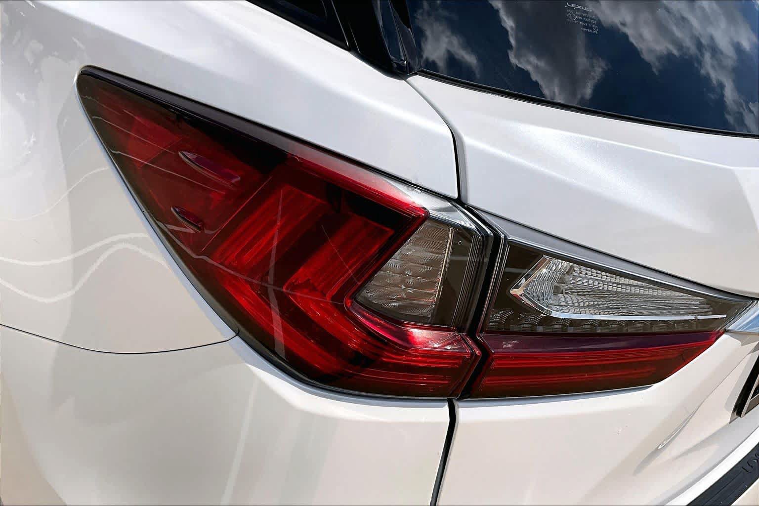 Certified 2022 Lexus RX 350L FWD w/ Premium Package image 29