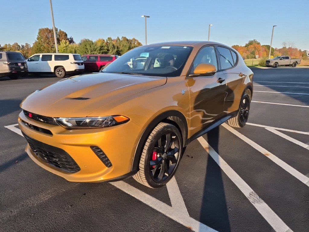 Used 2024 Dodge Hornet GT w/ Track Pack AWD/4WD image 8