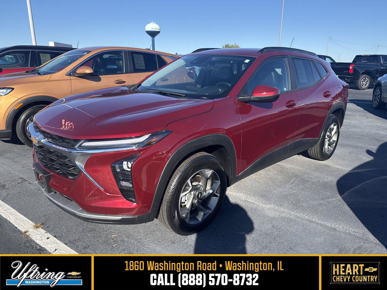 Used 2025 Chevrolet Trax LT w/ Driver Confidence Package FWD image 1