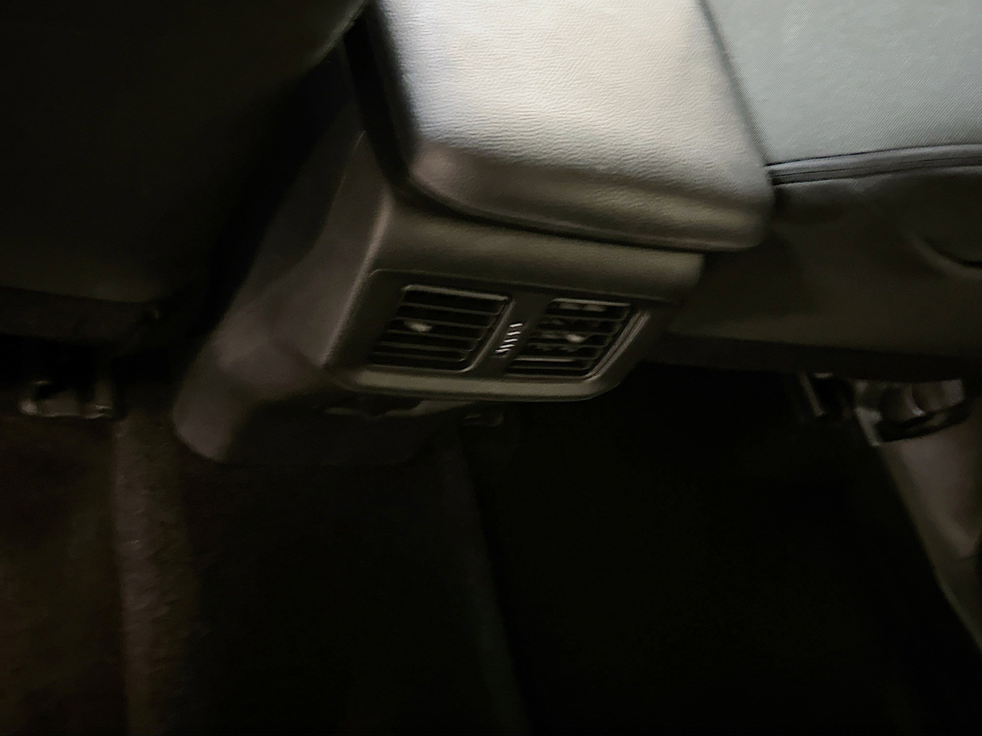 Used 2024 Toyota RAV4 LE image 28