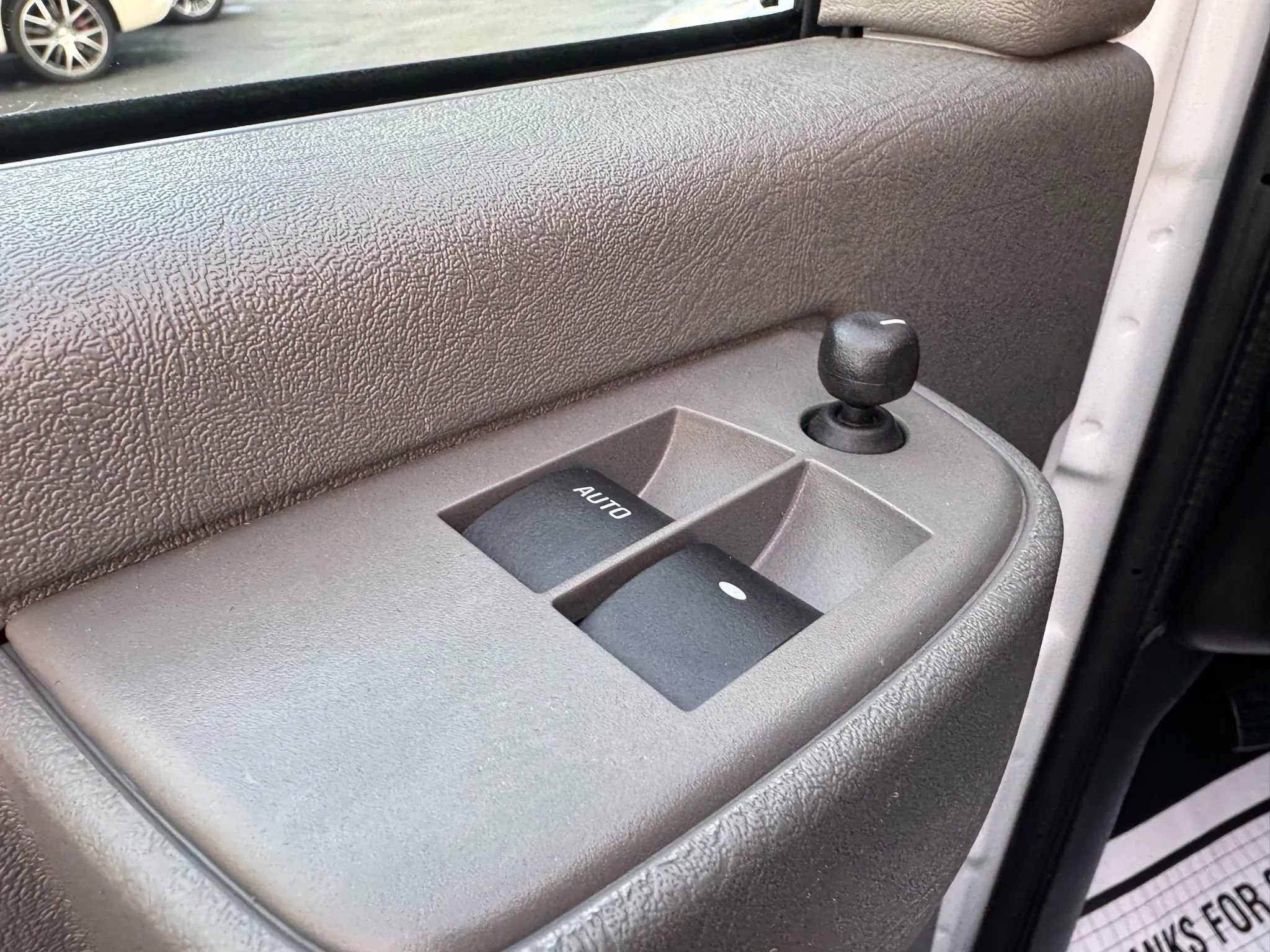 Used 2025 Chevrolet Express 2500 Extended w/ Communications Package RWD image 17