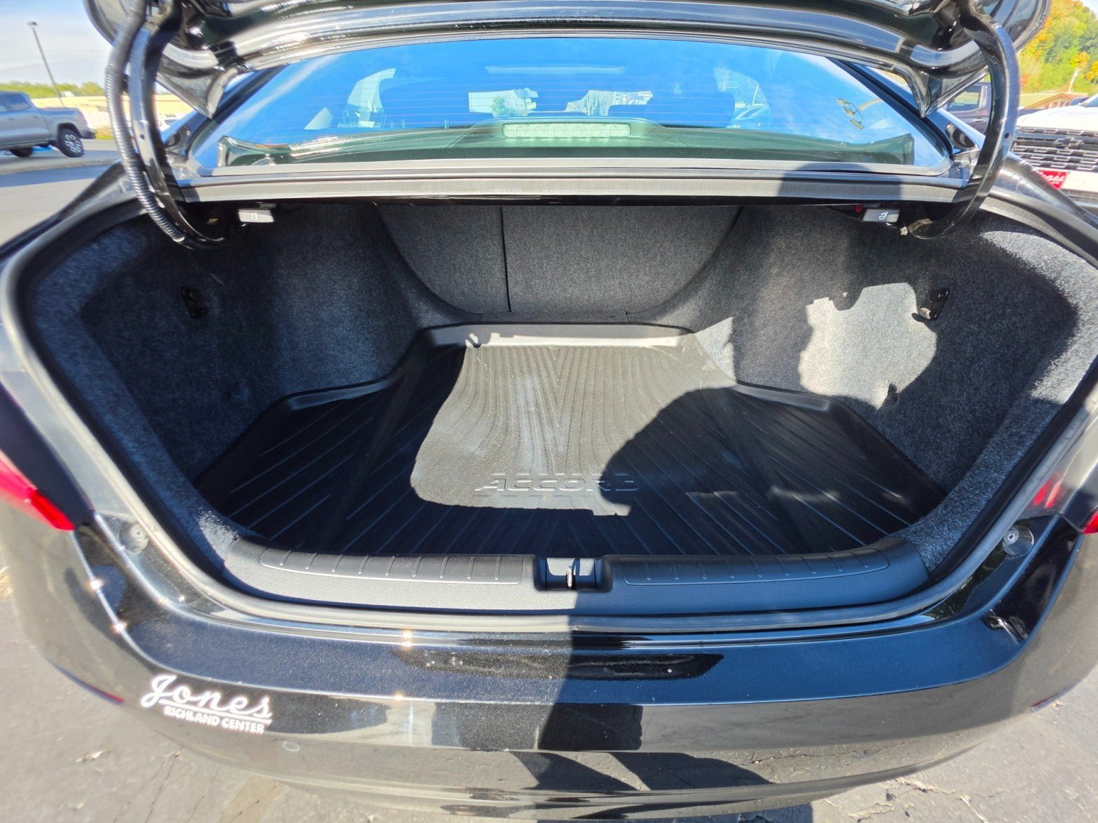 Used 2021 Honda Accord Touring image 19