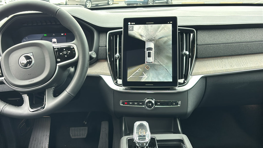 New 2026 Volvo XC90 B6 Ultra w/ Protection Package AWD/4WD image 6
