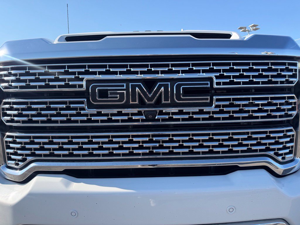 Used 2021 GMC Sierra 3500 Denali w/ Denali Ultimate Package AWD/4WD image 7