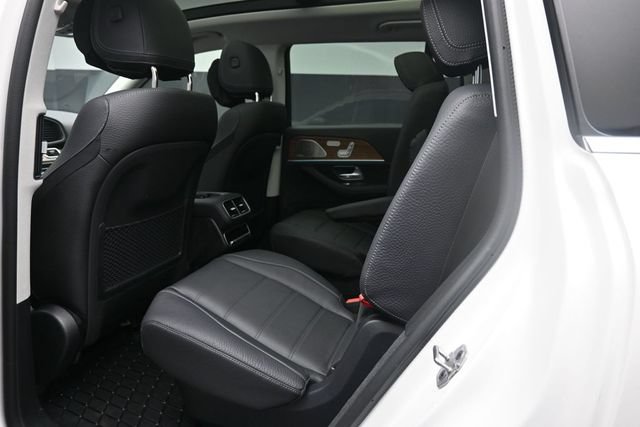 Certified 2026 Mercedes-Benz GLS 450 4MATIC image 21