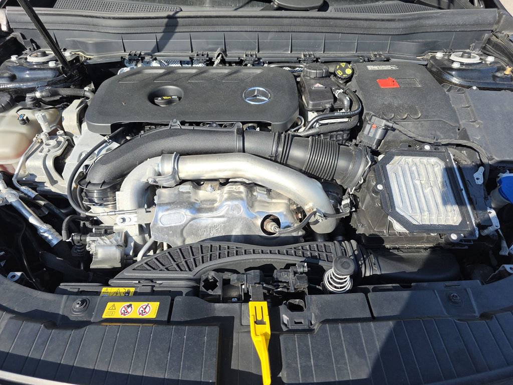 Used 2024 Mercedes-Benz GLB 250 4MATIC image 28