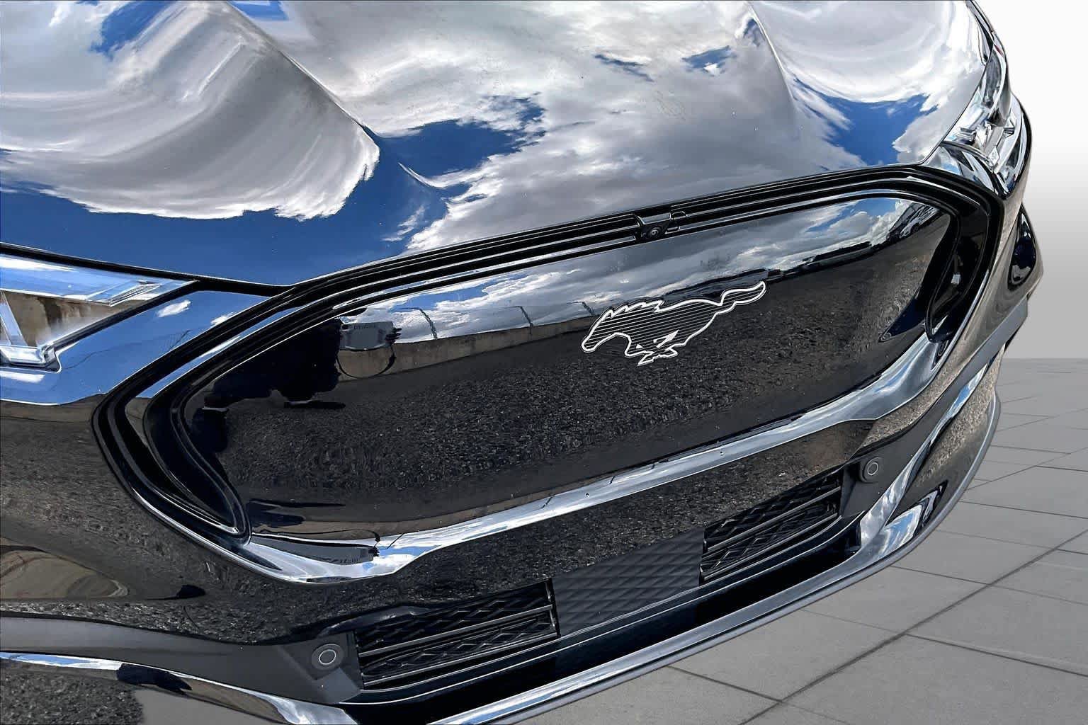 Certified 2025 Ford Mustang Mach-E Premium RWD image 29