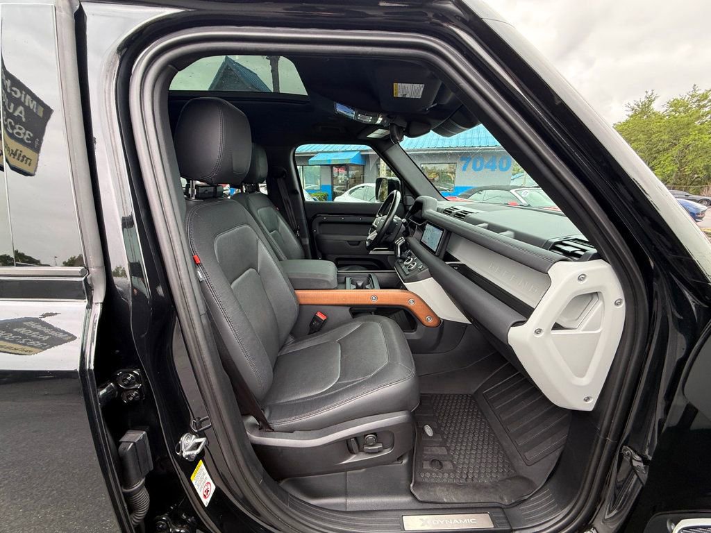 Used 2023 Land Rover Defender 110 X-Dynamic SE AWD/4WD image 34