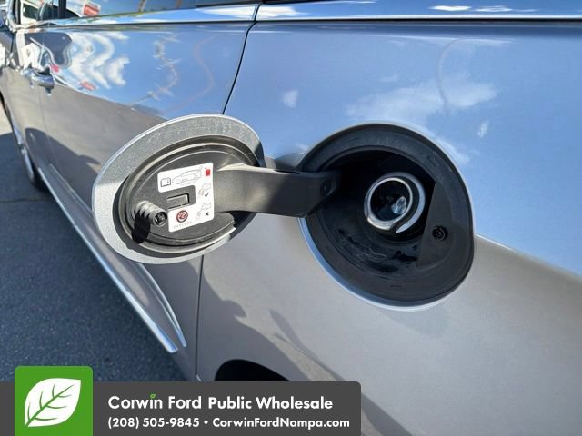 Used 2017 Chrysler Pacifica Touring-L FWD image 10