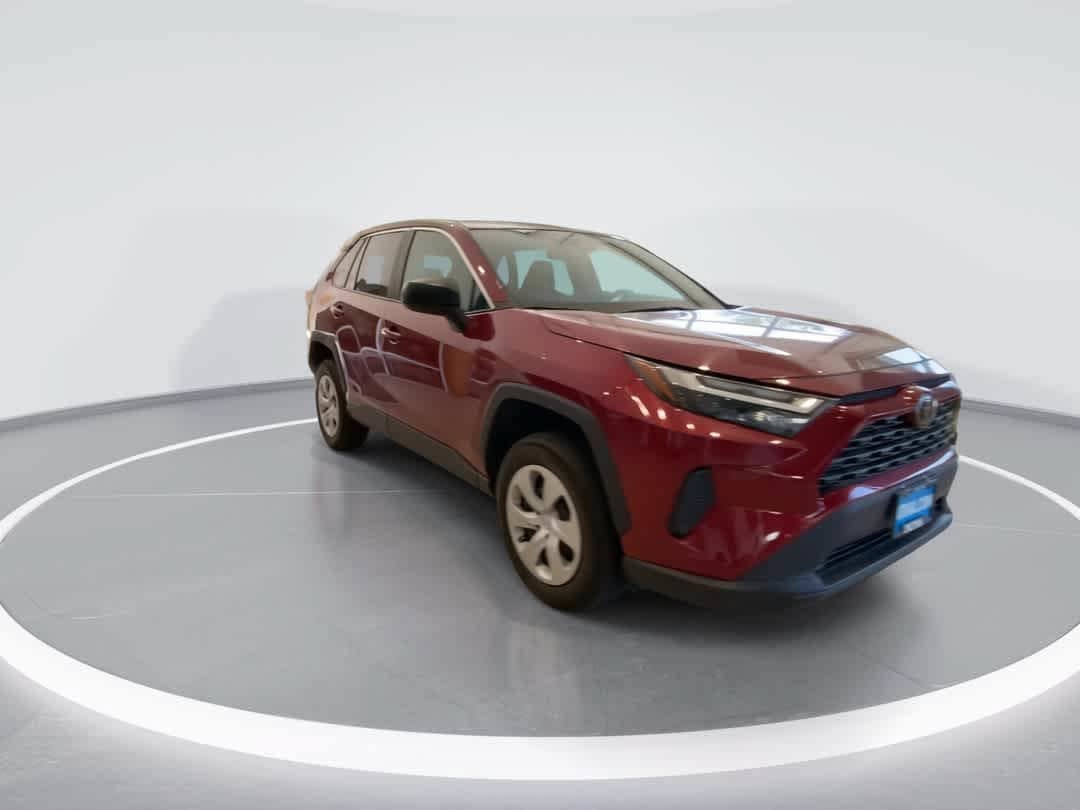 Used 2024 Toyota RAV4 LE AWD/4WD image 2