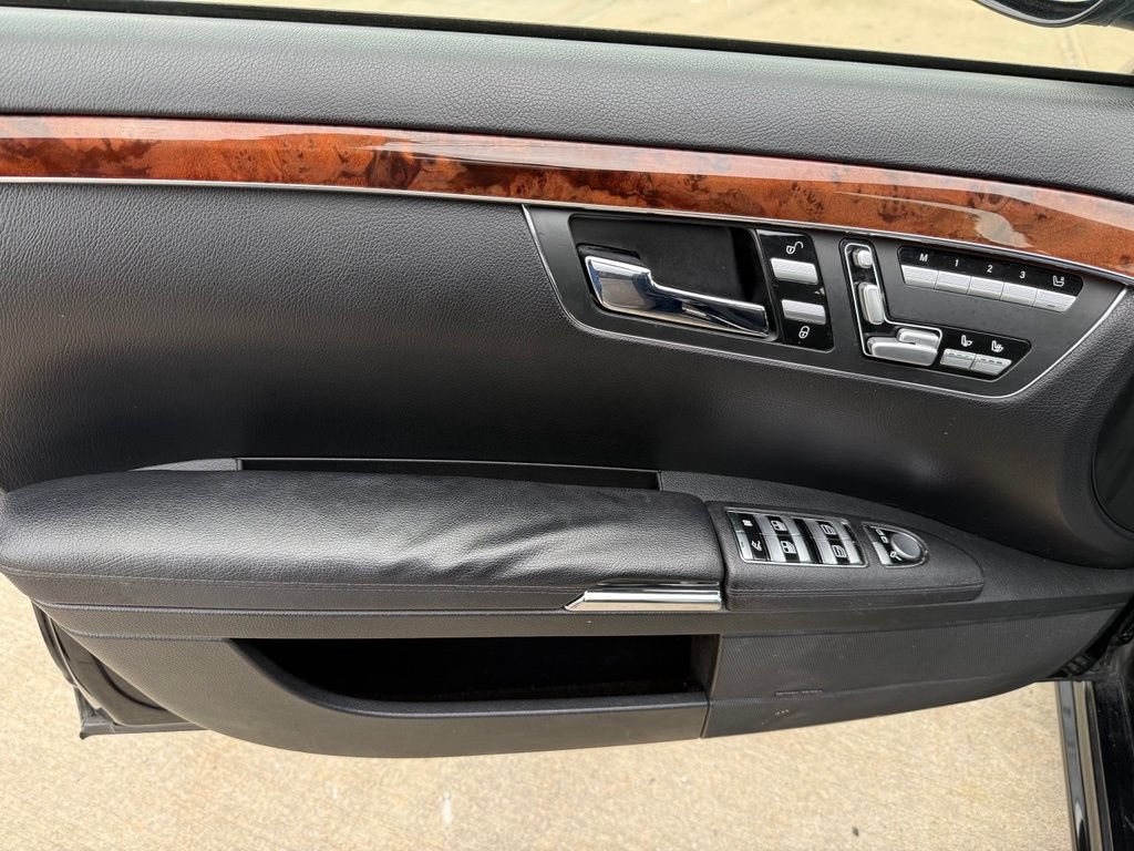 Used 2008 Mercedes-Benz S 550 image 19
