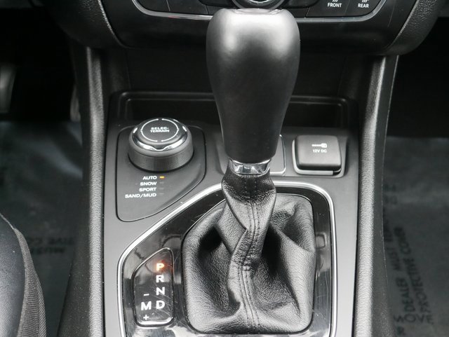 Used 2022 Jeep Cherokee Limited image 22