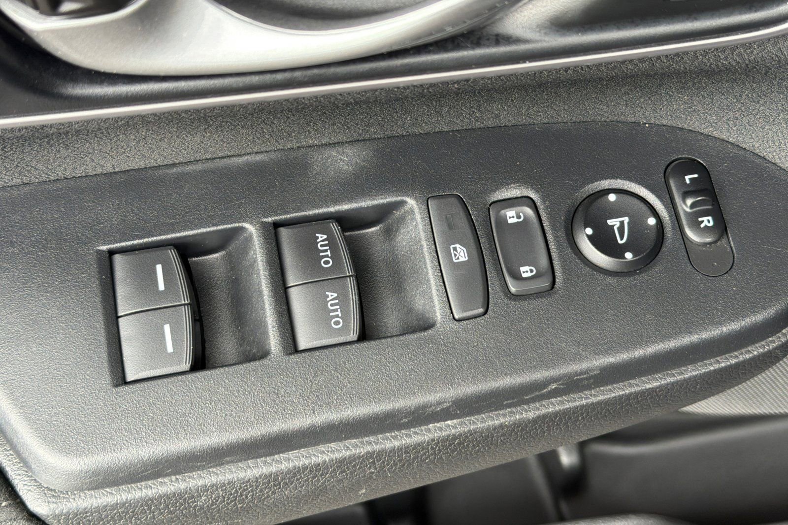 Used 2022 Honda CR-V EX image 14