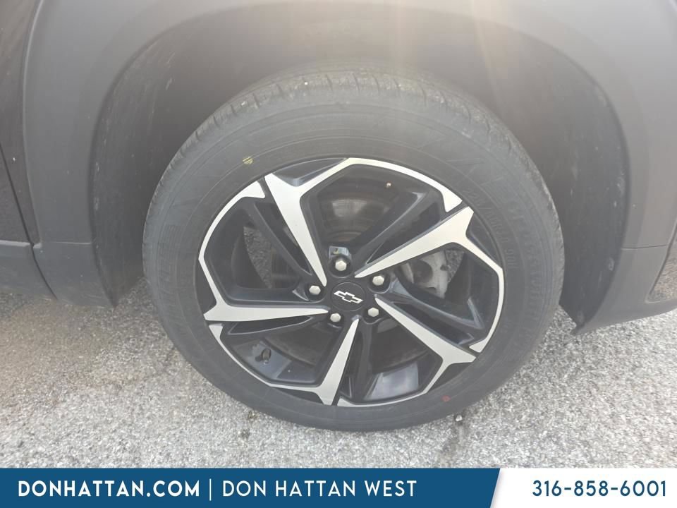Used 2021 Chevrolet TrailBlazer RS w/ Convenience Package AWD/4WD image 13