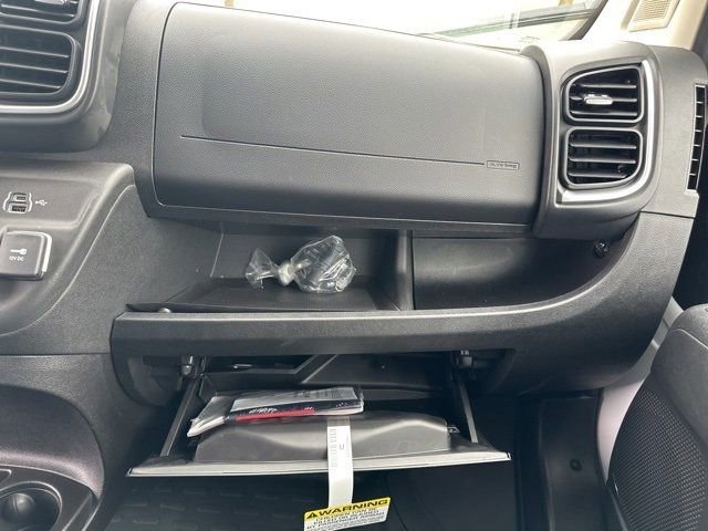 New 2024 RAM ProMaster 3500 w/ Quick Order Package 22G SLT image 23