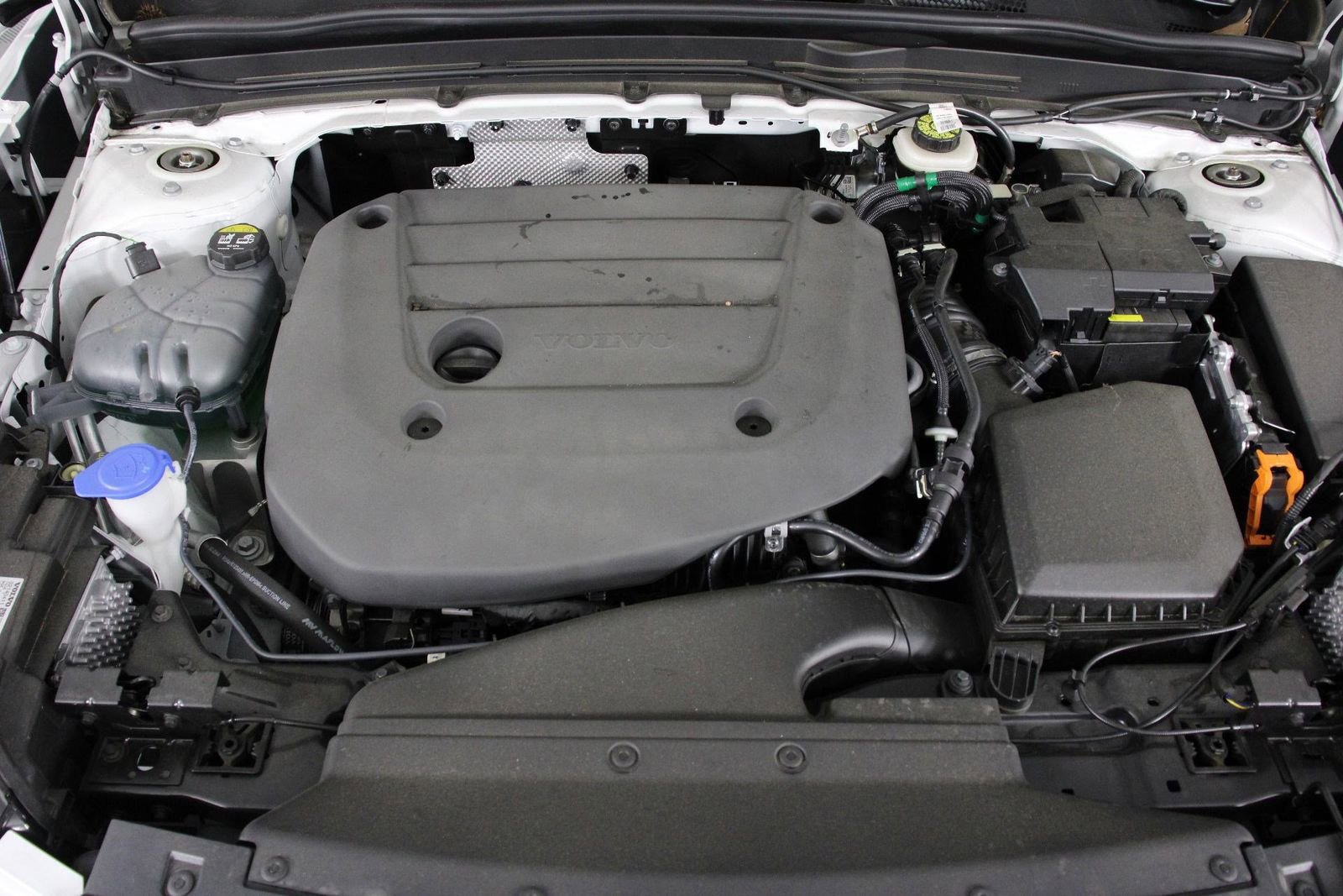 Used 2026 Volvo XC40 B5 Ultra w/ Climate Package image 24