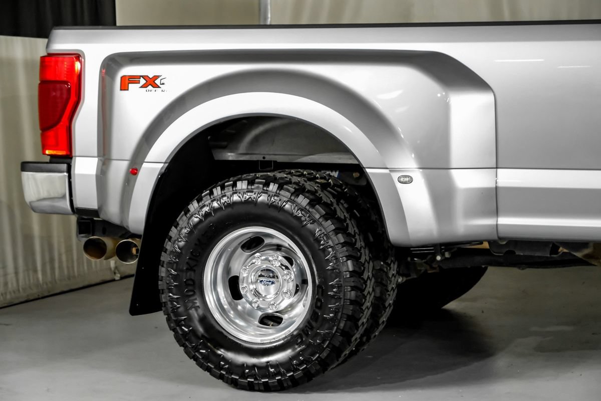 Used 2022 Ford F350 Lariat w/ Lariat Ultimate Package AWD/4WD image 6