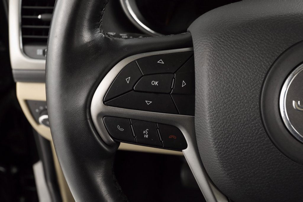 Certified 2021 Jeep Grand Cherokee Laredo image 22