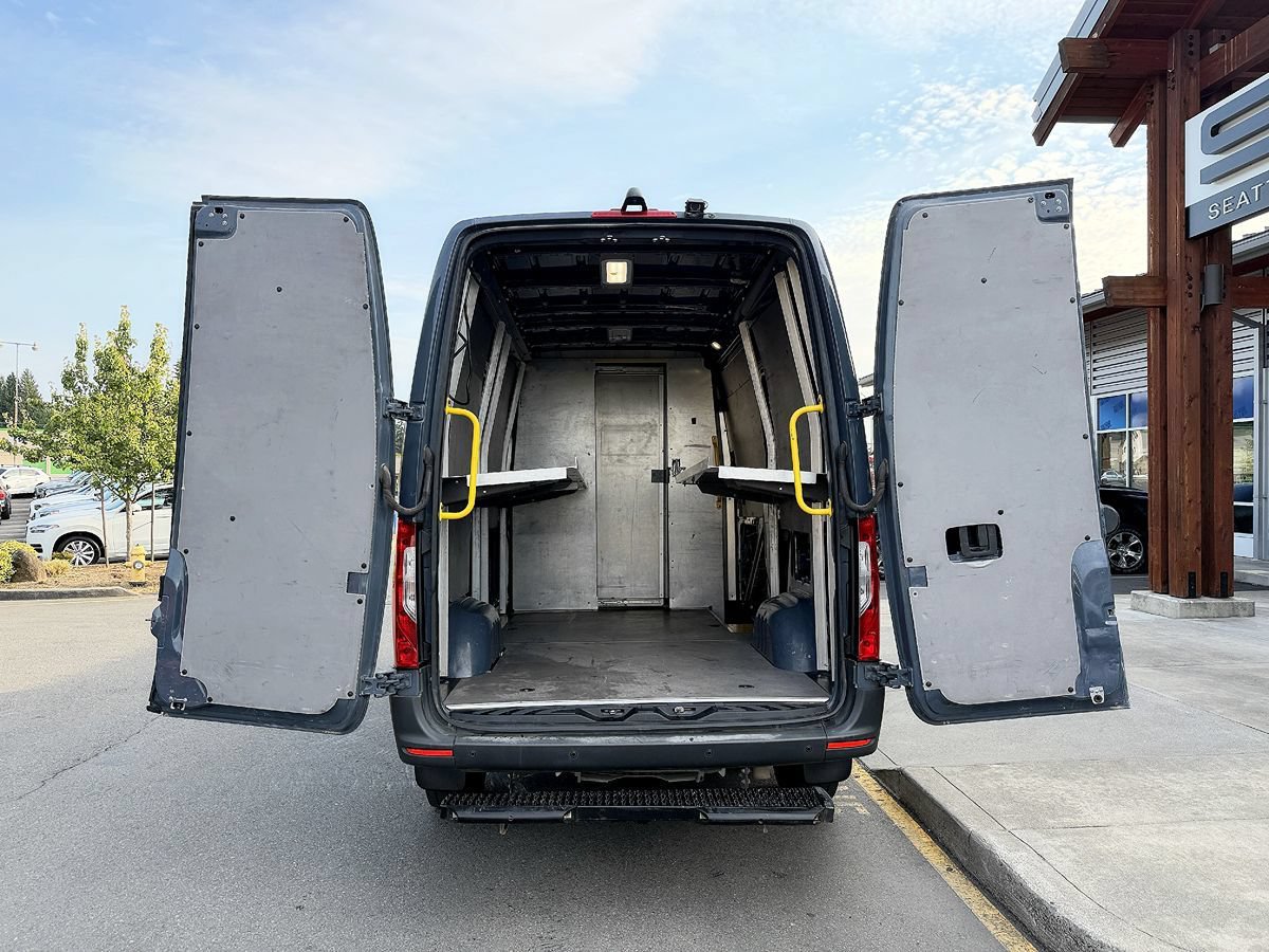Used 2019 Mercedes-Benz Sprinter 144 image 13