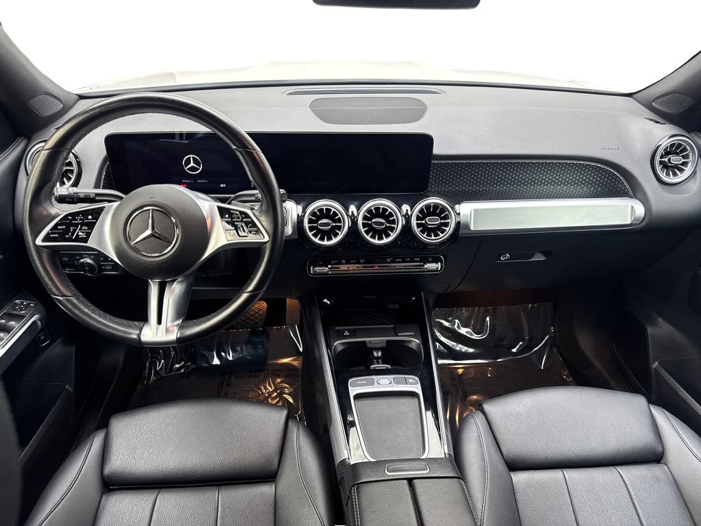 Used 2025 Mercedes-Benz GLB 250 w/ Exclusive Package image 48
