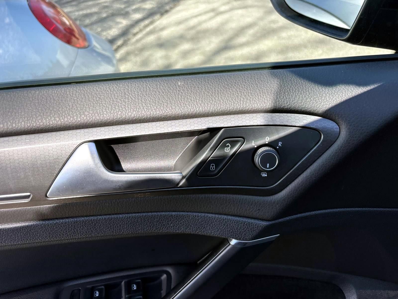 Used 2019 Volkswagen GTI S image 11